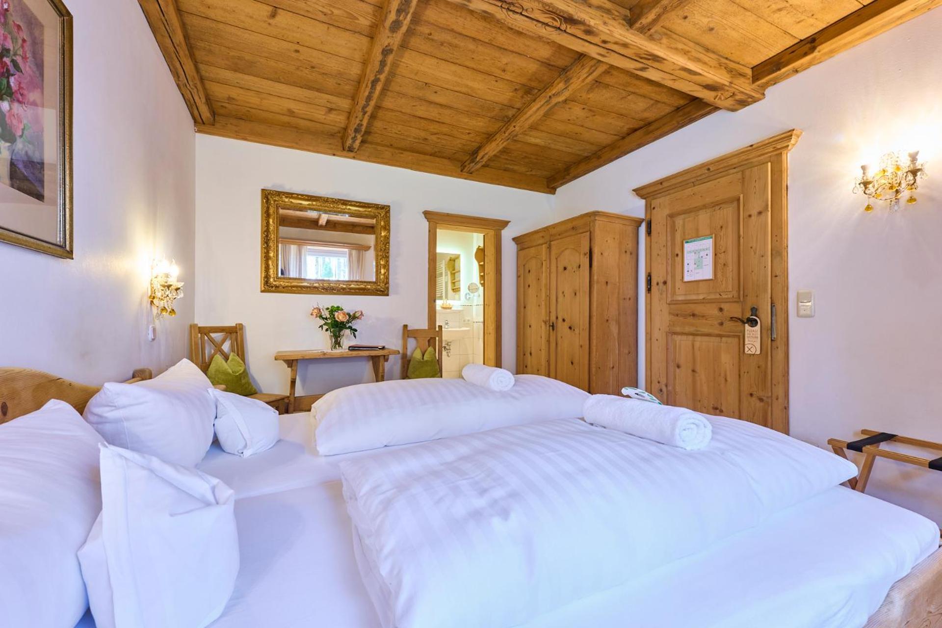 Hotel Waldgasthof Buchenhain Baierbrunn Buitenkant foto